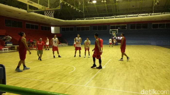 Sesi latihan Timnas Basket Indonesia jelang Asian Games 2018 (Foto: Randy Prasatya/detikSport) Sesi latihan Timnas Basket Indonesia jelang Asian Games 2018 (Foto: Randy Prasatya/detikSport)