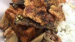 Sarapan Mantap Nasi Bhuk Khas Madura dengan Lauk Komplet