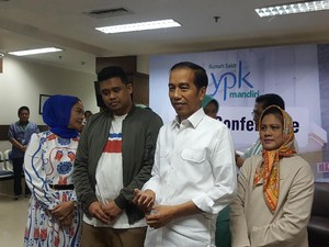 Video: Senyum Jokowi Dianugerahi Cucu Perempuan Pertama