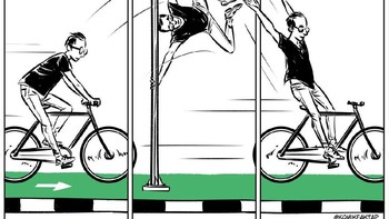 Buat para pesepeda, siap-siap belajar parkour untuk lewat tiang tersebut. Foto: Twitter/komikfaktap