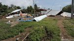 Penampakan Rumah yang Rata dengan Tanah Akibat Gempa di Lombok