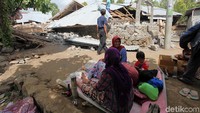 Warga yang mengungsi mencapai 5.141 orang.