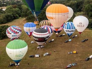 Larangan Menerbangkan Balon Udara