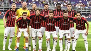 12. AC Milan siap belanja banyak di FIFA 19 dengan dana transfer mencapai 78 juta pound sterling, atau sekitar Rp 1,52 triliun. Foto: Getty Images/Jules Ameel