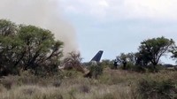 Operator Bandara Durango, Grupo Aeroportuario Centro Norte mengaitkan kecelakaan itu dengan cuaca buruk. Seorang penumpang mengatakan pesawat dihantam gelombang udara yang kuat sesaat setelah lepas landas. Proteccion Civil Durango/via Reuters.