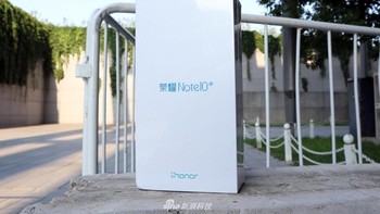 Honor Note 10 diperkenalkan 31 Juli kemarin di China. Foto: Sina Mobile