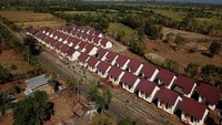 Rumah khusus (Rusus) adalah program Kementerian PUPR yang dibangun untuk memenuhi kebutuhan khusus, seperti nelayan,  pemukiman kembali korban bencana/pengungsi, guru, tenaga medis, TNI/Polri dan petugas di daerah perbatasan dan pulau terpencil. Jumlah Rusus yang dibangun di NTB oleh Kementerian PUPR tahun 2016-2018 sebanyak 578 unit dengan total anggaran sebesar Rp 74,4 miliar. Istimewa/Dok. Kementerian PUPR.