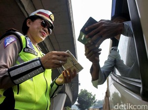 Ganjil-Genap Diperpanjang Hingga 13 Oktober Sabtu-Minggu Bebas