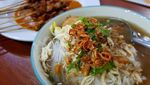 Slurpp! Gurih Sedap Soto Banjar Plus Perkedel Punya Netizen