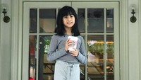 Putri kedua dari pasangan Ersa Mayori dan Otto Satria Jauhari sudah menjadi fashion designer di umur yang sangat muda. Foto: Dok. Instagram/talullahmalaika