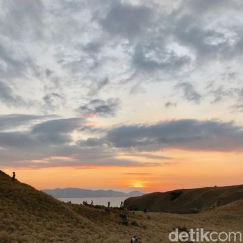 Mengenal Gili Lawa, Pulau Cantik yang Baru Kebakaran