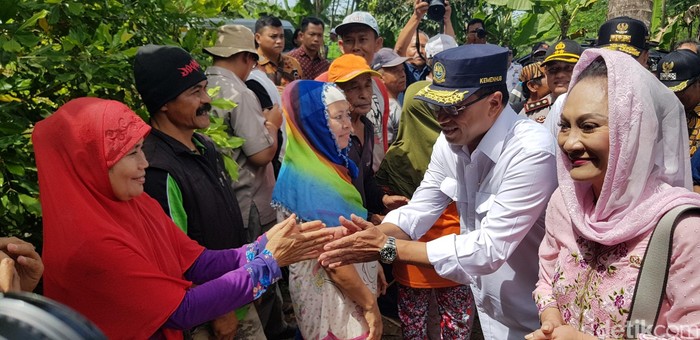 Nelayan Tak Melaut, Menhub Berdayakan Padat Karya di Sukabumi