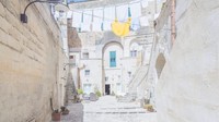 Gereja-gereja di Kota Matera berumur ratusan tahun dan berbentuk gua yang dihiasi dengan lukisan-lukisan penuh warna yang menggambarkan adegan-adegan Alkitab (Federico Scarchilli/CNN Travel)