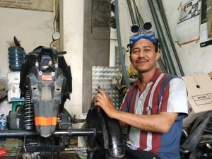 Modifikasi Motor Roda Tiga Pengubah Hidup Difabel di Indonesia
