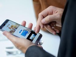 10 Kebiasaan Pakai Ponsel yang Bikin Tidak Produktif