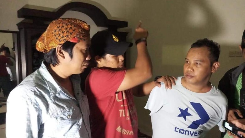 Kenal Lewat Medsos, Pria di Makassar Nyaris Perkosa Gadis Belia Kenal Lewat Medsos, Pria di Makassar Nyaris Perkosa Gadis Belia