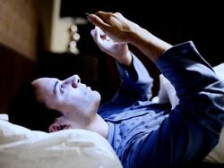 10 Kebiasaan Pakai Ponsel yang Bikin Tidak Produktif