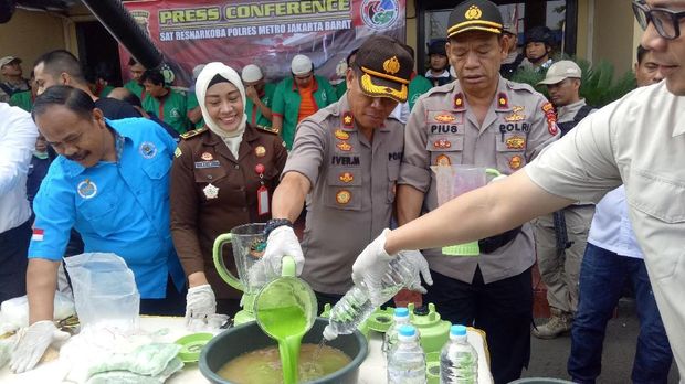 Polisi musnahkan barang bukti narkoba senilai Rp 20 miliar