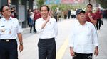 Kemesraan Jokowi-Anies di Atas Trotoar Sudirman