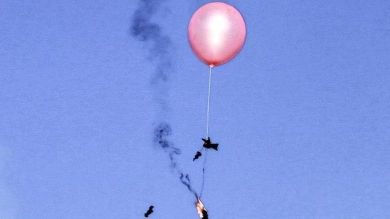 Ada Kiriman Balon Api, Israel Kembali Blokir Suplai Bahan Bakar ke Gaza