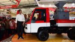 Di GIIAS 2018, Jokowi Cicipi Mobil Desa