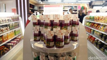 Berbagai macam makanan ringan pun tersedia di JD.ID X.