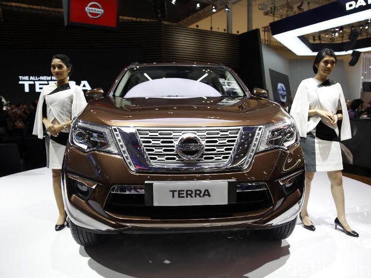 Tampang Sangar Nissan Terra Sang Penantang Fortuner