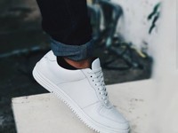 Fakta di Balik Sneakers Lokal yang Dipakai Jokowi