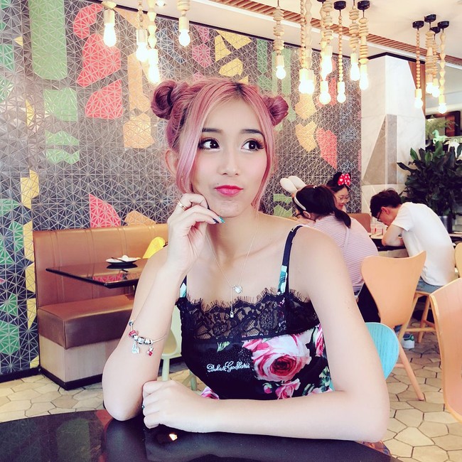  Cantik, berbakat, dan pandai dalam bermusik membuat Leng Sean banyak dikagumi oleh netizen Foto: Instagram @lengsean