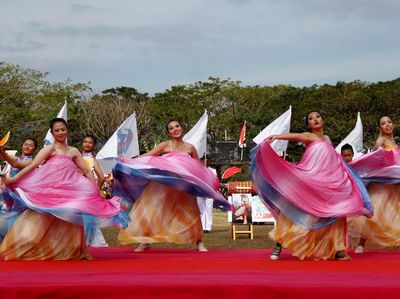 Begini Keseruan Parade Polewali Mandar Internasional Folk Art Festival