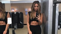 Carla DiBello memang bukan selebriti, tapi ia dikenal sebagai kawan dekat Kim Kardashian. (Foto:instagram/carladibello)