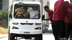 Airlangga Jadi Sopir Mobil Desa untuk Jokowi