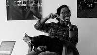 Komentarnya soal penataan estetika yang dilakukan Anies-Sandi mendadak viral bahkan membuatnya menutup akunnya untuk publik. Dok. Instagram/achmadtardiyana