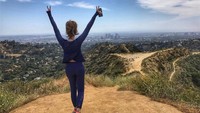 Di waktu senggang, ia juga senang jogging dan trekking. (Foto:instagram/carladibello)