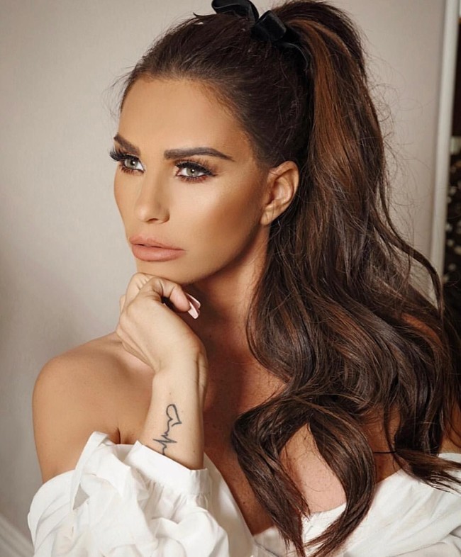 Kabarnya, satu persatu barangnya sudah dijual. Mulai dari mobil hingga kudanya. Foto: Instagram