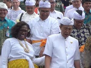 Pejabat IMF-World Bank Ikut Upacara di Pura Besakih