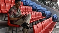 Venue ini memiliki tribune utama yang terdiri dari empat lantai berkapasitas 1.000 penonton untuk outdoor dan 500 untuk ruangan VIP.