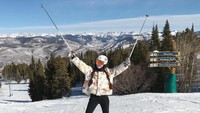 Main ski di Beaver Creek Mountain, salah satu resor ski populer di Amerika Serikat (nelliediamond/Instagram)
