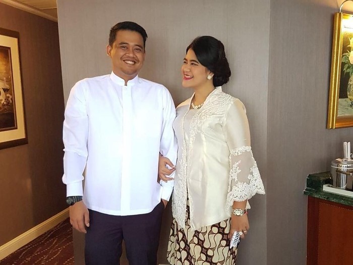gaya kahiyang ayu pakai batik dan tenun