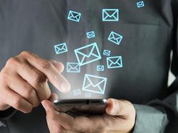 10 Kebiasaan Pakai Ponsel yang Bikin Tidak Produktif