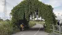 Ini adalah pintu masuk jalur sepeda sepanjang 33 kilometer yang melintasi Roma. Istimewa/CNN.