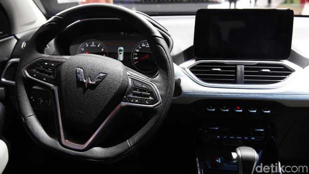 Adu 2 SUV China, Wuling Vs DFSK, Mana Favoritmu?