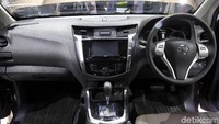 Nissan melengkapi Terra dengan berbagai fitur. 