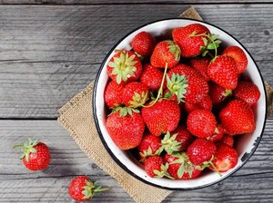 Atasi Kasus Stroberi Berjarum, Pembuat Bir di Australia Ciptakan Bir Stroberi