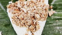 Biasanya nasi megono dijual dalam porsi kecil dibungkus daun pisang hingga aromanya makin sedap. Foto : Instagram @ny,ope