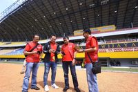 Meninjau kesiapan jaringan di Jakabaring Sport City, Palembang.