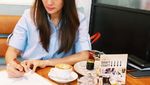 Ini Pose Ngopi Steffy Burase, Model Cantik yang Jadi Saksi KPK