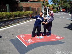 Gambar 3D Unik Berkanvaskan Sawah, Jalanan, dan Tembok