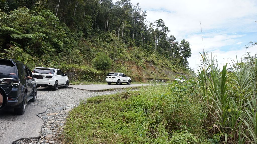 Fortuner jadi angkot di Papua