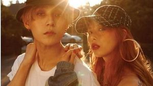 Kemesraan HyunA dan EDawn yang 2 Tahun Berpacaran